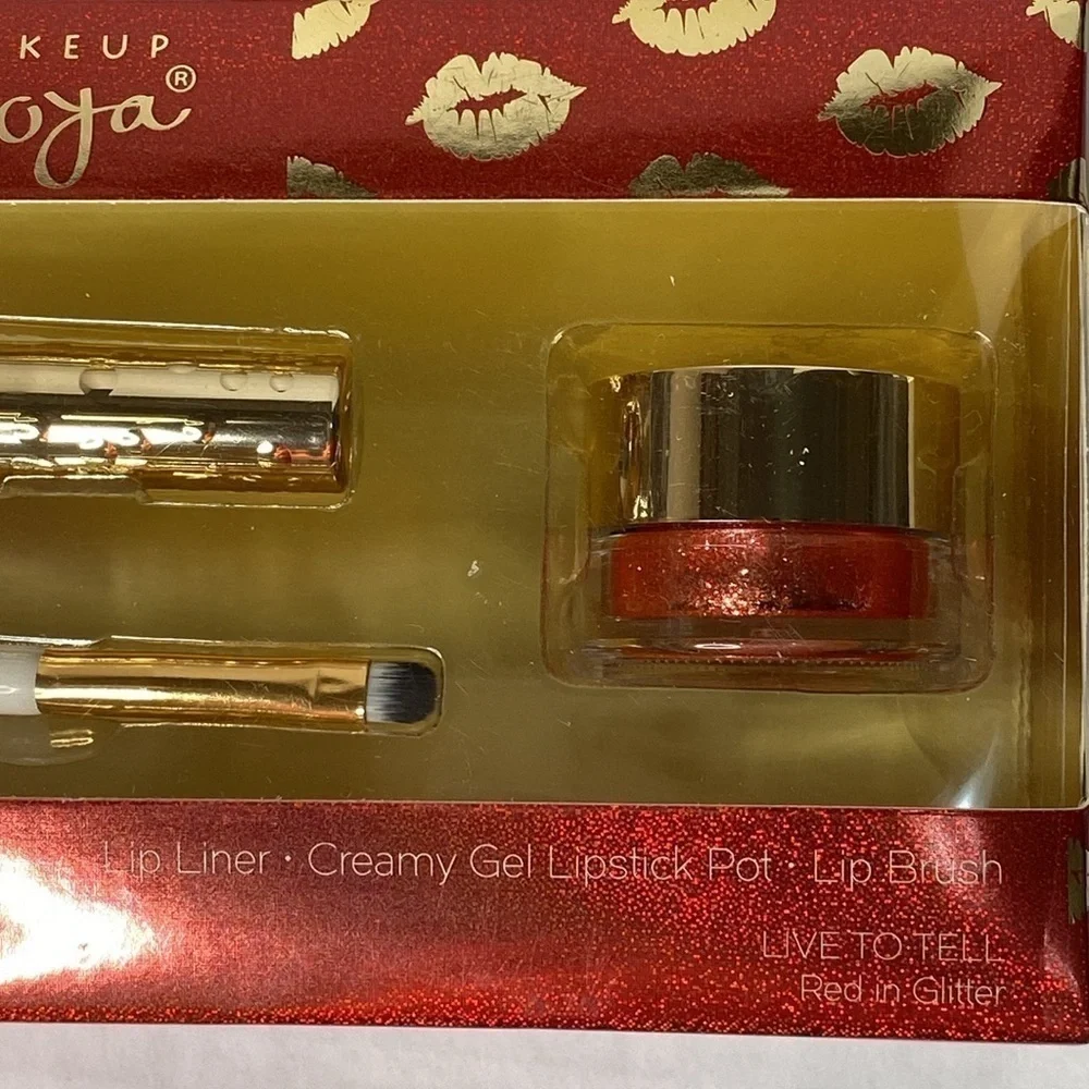 Cherimoya Max Makeup Lip Locked Collection